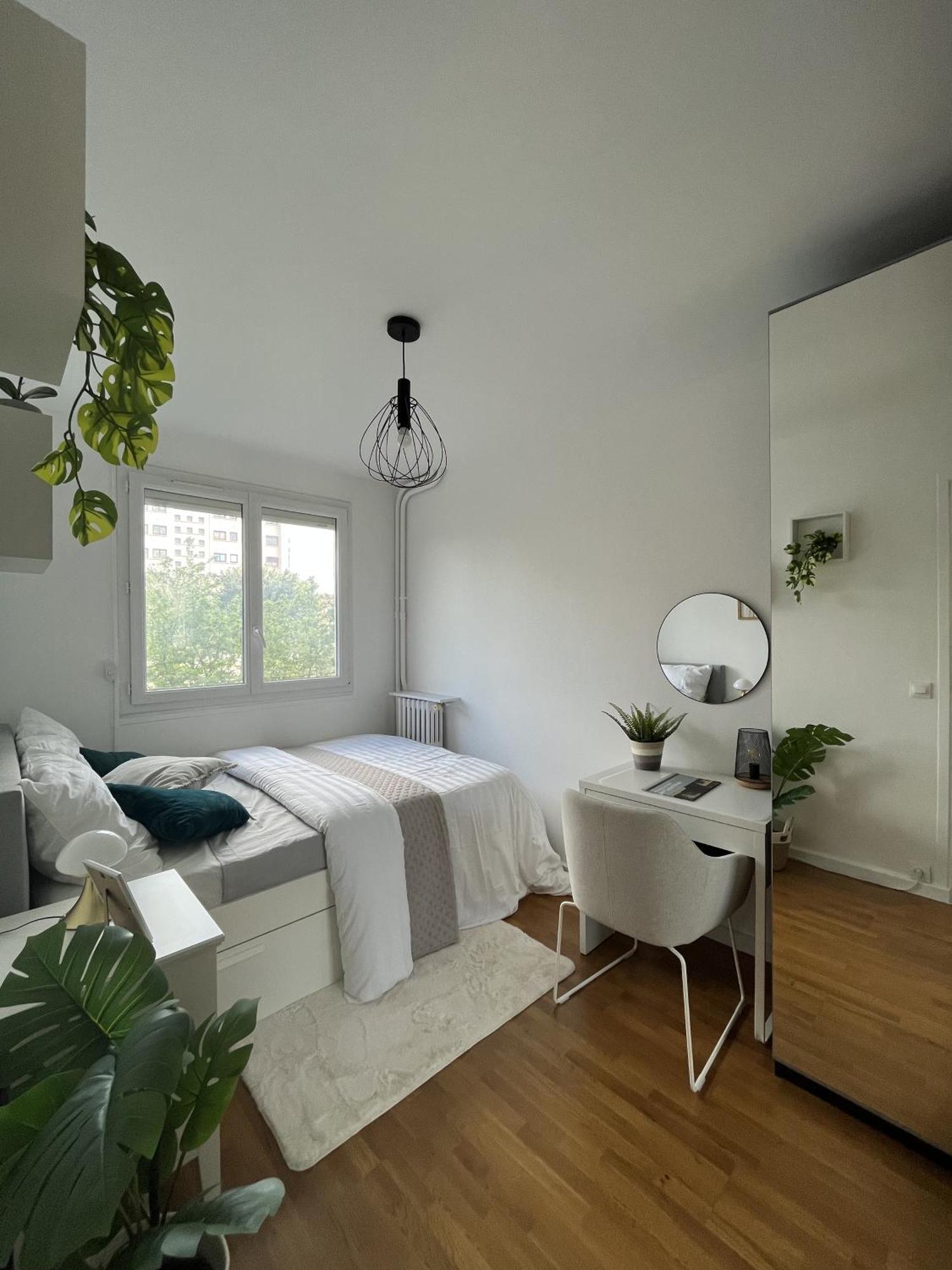 Entire 60M2 Apartment - Close To Paris - Parking - Kitchen - 2Min Rerb - Olympic'24 Bourg-la-Reine Ngoại thất bức ảnh
