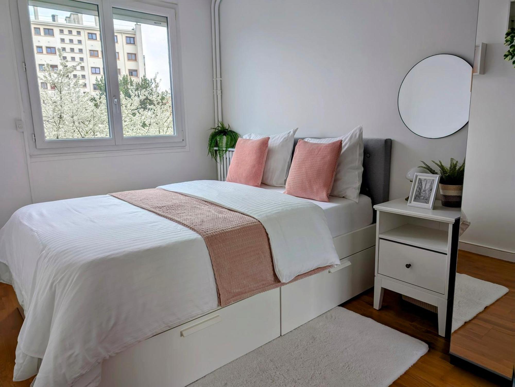 Entire 60M2 Apartment - Close To Paris - Parking - Kitchen - 2Min Rerb - Olympic'24 Bourg-la-Reine Ngoại thất bức ảnh